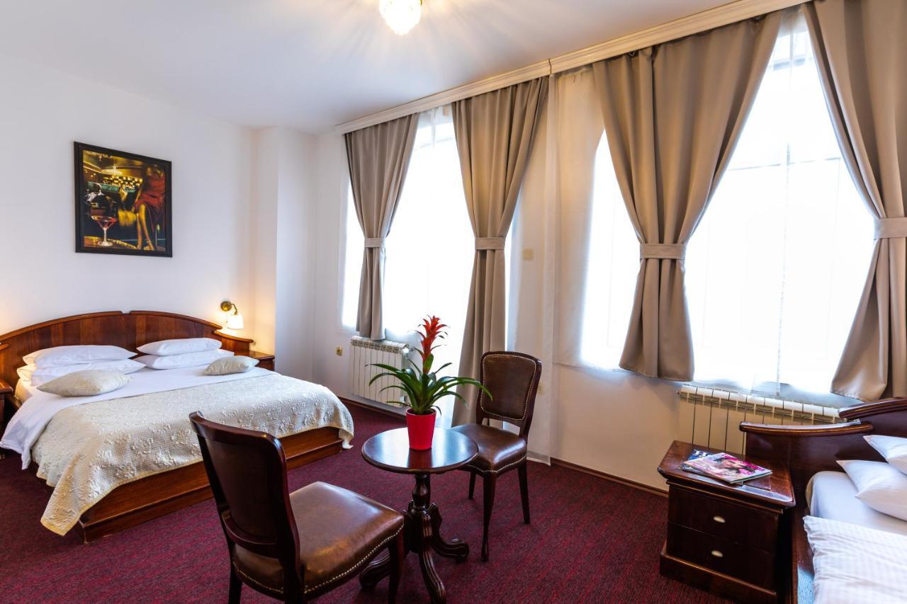 Garni Hotel Royal Crown Subotica Extérieur photo