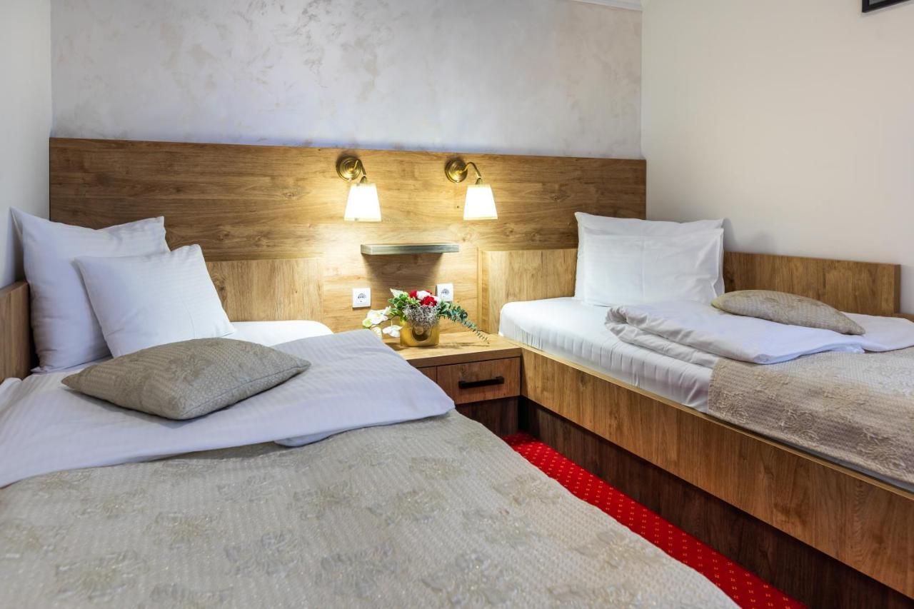 Garni Hotel Royal Crown Subotica Extérieur photo