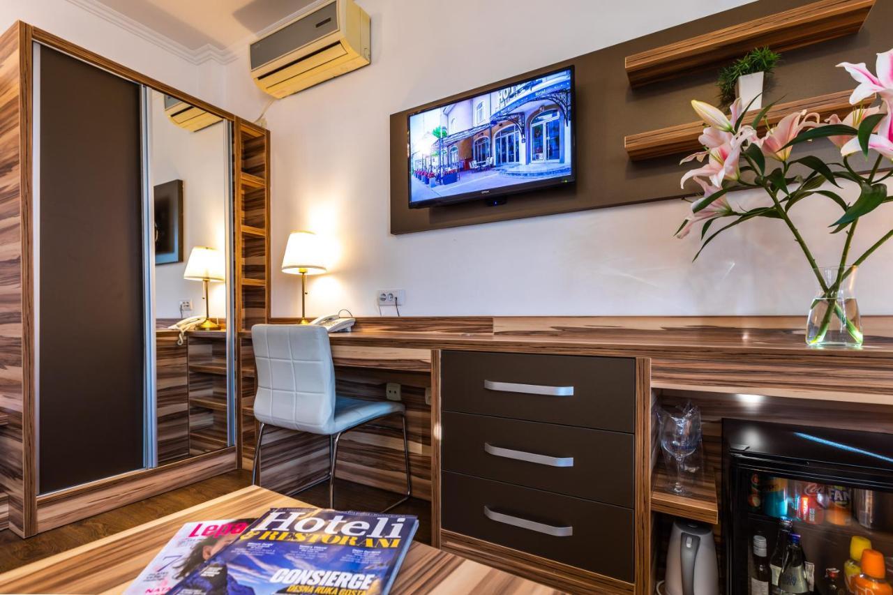 Garni Hotel Royal Crown Subotica Extérieur photo